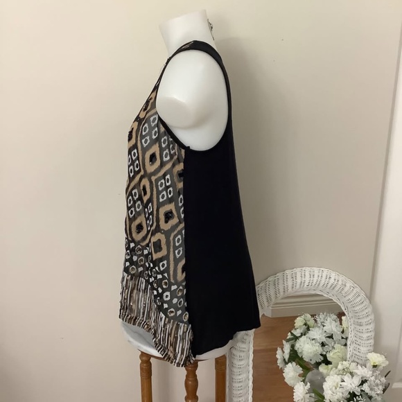 Light boho style tank Medium - Picture 2 of 4